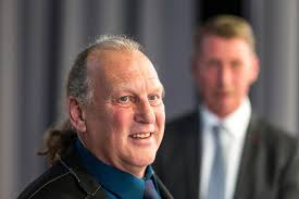 Nach Seekrone-Debakel: Bürgermeister und Wasserburger streiten wegen  Facebook-Kommentaren vor Gericht