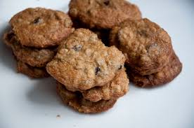 Make these delicious salted caramel oatmeal cookies! Muesli Oatmeal Cookies Baking Cat Bakes