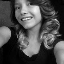 Rosemary Valle (@LaRosemaryValle)