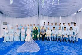 Read about mohamed shiraz's career details on cricbuzz.com. Foto Majlis Perkahwinan Anak Tauke Gudang Jakel Tekstil Penuh Prestij Kisah Dunia