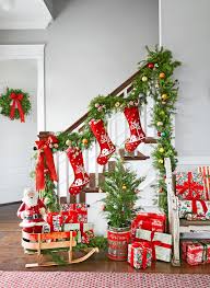 Maybe you would like to learn more about one of these? 48 Best Christmas Garland Ideas 2020 Decorating With Holiday Garlands