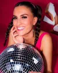 Emily Cavanaugh's Instagram, Twitter & Facebook