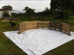 This Backyard Swimming Pool Made Out Of Pallets Will Make Your Neighbors So Jealous Bing Video Pallet Patio Furniture Diy Diy Swimming Pool Swimming Pools