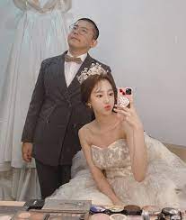철구 군대가기전 별풍선 1억 100만개 터지다. Bj ì² êµ¬ ì™¸ì§ˆí˜œì™€ ê²°í˜¼ 7ë…„ë§Œì— ì´í˜¼ ë˜ëŒë¦´ ìˆ˜ ì—†ë‹¤