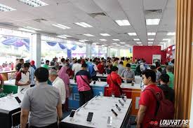 Includes air line, route, centre, route planner, flight route and interactive map. Sights And Scenes Directd Gadget Mega Store Is Now Open For Business Lowyat Net