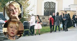 Herec a hudebník jakub prachař, slavný režisér animovaných filmů gene deitch a zubařka jana navrátilová, sestra. Babicky Zilkova A Batulkova Po Porodu Agaty Smireni Na Krtu Vnucky Blesk Cz