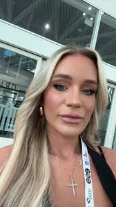 friendly reminder 💕 . . #forthegirls #socialmediaisfake #skintexture  #skintextureisnormal