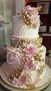 A Glimpse Into Our World Of Cake Call Us 956 381 0008 Weddingcakes Wedding Bridesmaids Luxur Floral Wedding Cakes Romantic Wedding Cake Quinceanera Cakes