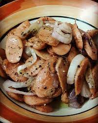1) rebus daging hingga empuk 2) goreng beberapa biji kentang. Resipi Simple Sosej Blackpaper Mama Maszull