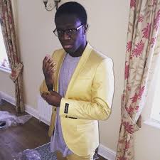 Deji olatunji, december 9, oladeji daniel olatunji was born in london on the 9 december 1996, his parents yinka olatunji and jide olatunji are nigerians who initially, ?oladeji olatunji's parents were concerned about their idea to try and make a living out of vlogging, but once their eldest boy started. Who Is Deji Who Is His Brother Ksi When Did He Fight Jake Paul And What Are His Youtube And Instagram