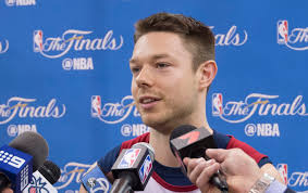 Matthew dellavedova is an australian guard on the cleveland cavaliers and wears peak delly 1 shoes. Matthew Dellavedova Shoe Delly Peak 1 Sole Collector