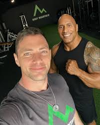 The Ultimate Cross Over 🥊⛰️🏋️‍♂️😂 great to have our gym neighbor,  Daniel, owner of @dfwcombatco over here for a little Delt Dungeon lift! Gym  Owners ASSEMBLE! ______ #WeekendWarrior #GymOwners #ShoulderDay #Workout  #DallasGym #