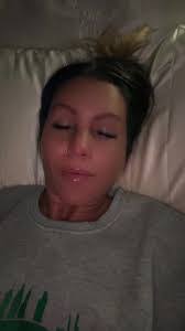 Kellie Avery's Instagram, Twitter & Facebook