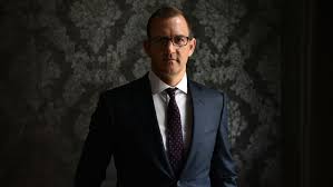 Podle časopisu forbes je šestým nejbohatším čechem s majetkem přes 22. Who Is Daniel Kretinsky The Czech Billionaire Advancing His Pawns In France And Across Europe