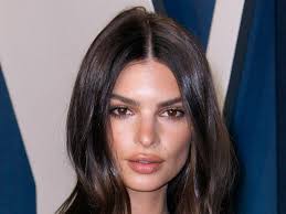 Emily ratajkowski is known as model and actress who starred in the popular blurred lines music video and appeared on icarly from 2009 to 2010. Emily Ratajkowski Shares New Breastfeeding Photos On Instagram Sheknows