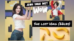 Go to my twitter to vote for which diet i should try next and please suggest some more diets in the comments!twitter: Jeon Somi ì „ì†Œë¯¸ Banana Diet Kpop Diet Youtube