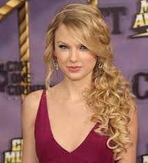 The low ponytails add up to a vintage and classic look, adding to the charm and beautiful style statement effortlessly. 10 Different Low Ponytail Hairstyles Ideas 2021 Styles At Life