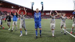 Uefa works to promote, protect and develop european football across its 55 member associations and organises some of the world's most famous football competitions 10 february 2021. Sensationell Der Fc Aarau Deklassiert Xamax Mit 4 0 Auch Die Erganzungsspieler Trumpfen Auf Regionalsport Az Sport Aargauer Zeitung