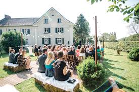 Die hochzeit ist der schönste tag im leben eines verliebten paares. Lucy Chris Freie Trauung Hochzeit Auf Gut Hohenholz Kreativ Wedding Europe Weddingphotographer And Weddingvideographer