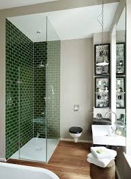 Ideen Fur Badezimmer Begehbare Ebenerdige Dusche Mit Glasturen Dunkelgrune Fliesen Mehr Interior Design Von First Living Experte Antonius Schimmelbusch Badrum