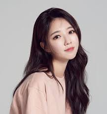 최근 남성 매거진 '맥심코리아'와 2월호 한편 박신영 아나운서는 지난 2014년부터 mbc스포츠플러스에서 활약, 최근 프리랜서로 전향했습니다. 2020 Msc ì§„í–‰ìž ì´í˜„ê²½ ì•„ë‚˜ìš´ì„œ ëˆ„êµ¬ ì•„ì£¼ê²½ì œ