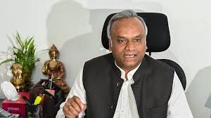 Gulbarga - Priyank Kharge says he won't influence authorities on RSS route  march in Chittapur “Is it wrong for the government to expect organisations  to apply for permission?” asked Priyank. Bengaluru: Panchayat