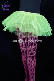 Il brille sous c'est le déguisement fluo femme le plus prisé pour une soirée années 80 ou une soirée fluo. Tutu Fluo Femme Pas Cher Et Mignon Glow Colors