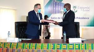 Charles university in prague, the university of warsaw, heidelberg university, the university of milan and the university of copenhagen to create the 4eu+ alliance. L Universite De Lome Scelle Un Partenariat Avec L Universite Paris Sorbonne Togotopnews L Info Fiable Et Constructive En Un Seul Clic