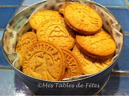 Sables De Noel Amande Noisette Mes Tables De Fetes Sables De Noel Sables Recette Sables De Noel