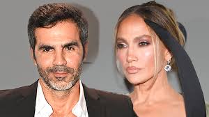 Stephen Colbert and Wife Evelyn Can't Stop Plugging Their Cookbook at the  Emmys (Exclusive)