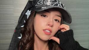 Pokimane teases Overwatch 2 collab stream with Eskay