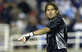 Omar "El Gato" Ortiz, ex-goleiro mexicano, é condenado a 75 anos por  participar de sequestros | futebol internacional | ge