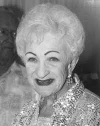 Louise Derrick's Instagram, Twitter & Facebook