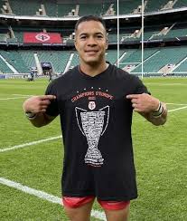 Le stade toulousain est l'une des meilleures équipes du top14 qui se retrouve souvent dans la lutte pour le découvrez tous les produits officiels dédiés au club de toulouse dans la boutique stade. Toulouse Ou Se Procurer Les T Shirts De La Victoire En Champions Cup Du Stade Toulousain Actu Toulouse