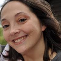 Tricia Roth's Instagram, Twitter & Facebook