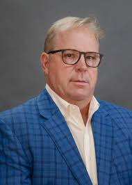 Matthew Schenk's Instagram, Twitter & Facebook