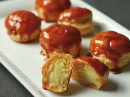 Choux A La Creme Sauce Caramel Au Beurre Demi Sel Recette Recette Profiteroles Choux A La Creme Recette Sauce Caramel
