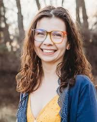 Emily Fenner's Instagram, Twitter & Facebook