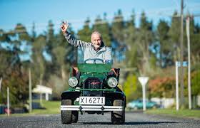 Inglewood man makes vintage cars from ride-on lawnmowers