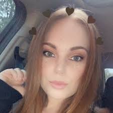 Shannon Lemon's Instagram, Twitter & Facebook