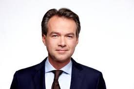 Rtl haalde boodschappen van die strekking meteen weg van zijn socialemediasites. Phillip Bloemendal Prijs Rtl4 Nieuwslezer Antoin Peeters In Jury Philip Bloemendal Prijs