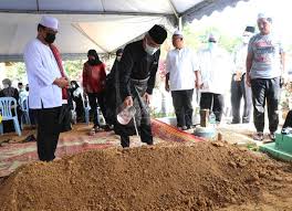 Kenyataan media ketua menteri sabah. Jenazah Bapa Mentua Ketua Menteri Selamat Dikebumi