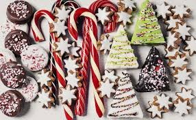 Morbidi rombi alla liquirizia ricoperti da cristalli di zucchero, morbidi fiori al gusto di liquirizia e. 20 Decorazioni Edibili Da Appendere All Albero Di Natale