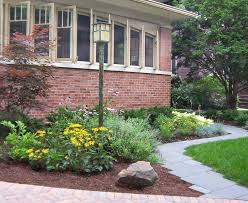Discover new landscape designs and ideas to boost your home's curb appeal. Curb Appeal Landscaping Boost Your Home S Curb Appeal With Front Yard Landscaping Ideas For Beginners Landscape
