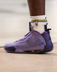 Look for rookie & autos of zion williamson, ja morant, rj barrett, tyler herro & more! Solecollector Zion Williamson S Thanos Air Jordan 34 Facebook