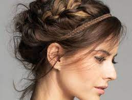 Le Chignon Tresse 35 Idees Qui Vont Vous Charmer Archzine Fr Braided Hairstyles Halo Braid Updo With Headband