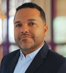 Raffaele Menale VP, HR & Payroll- Spencer Thomas