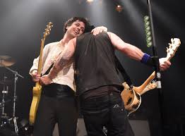 Green Day S Billie Joe And Rancid S Tim Form Armstrongs For 924 Gilman Benefit Song Sfchronicle Com Billie joe armstrong was born in piedmont, california, a small town surrounded by the city of oakland, and was raised in rodeo, california, the youngest of six children of ollie (jackson) and andrew andy marsicano armstrong. green day s billie joe and rancid s tim