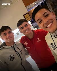 🇨🇷SE VUELVEN A ENCONTRAR🫂 Manfred Ugalde, Orlando Galo y Anthony  Contreras se volvieron a ver en medio de las pretemporadas del Spartak  Moscú y Riga en Dubai.⚽️ 📸 orlando_galo