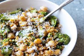 Consigli per cucinare couscous integrale con verdure. La Ricetta Del Cous Cous Di Legumi Caldo Con Ceci E Lenticchie